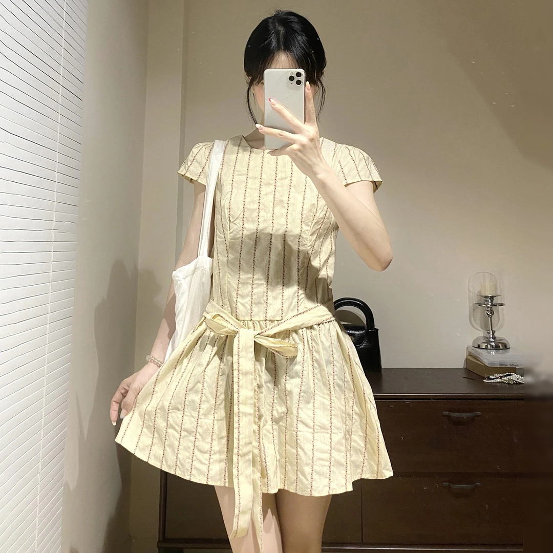 法式小个子条纹短袖连衣裙子女夏季2025新款气质巨好看收腰短裙