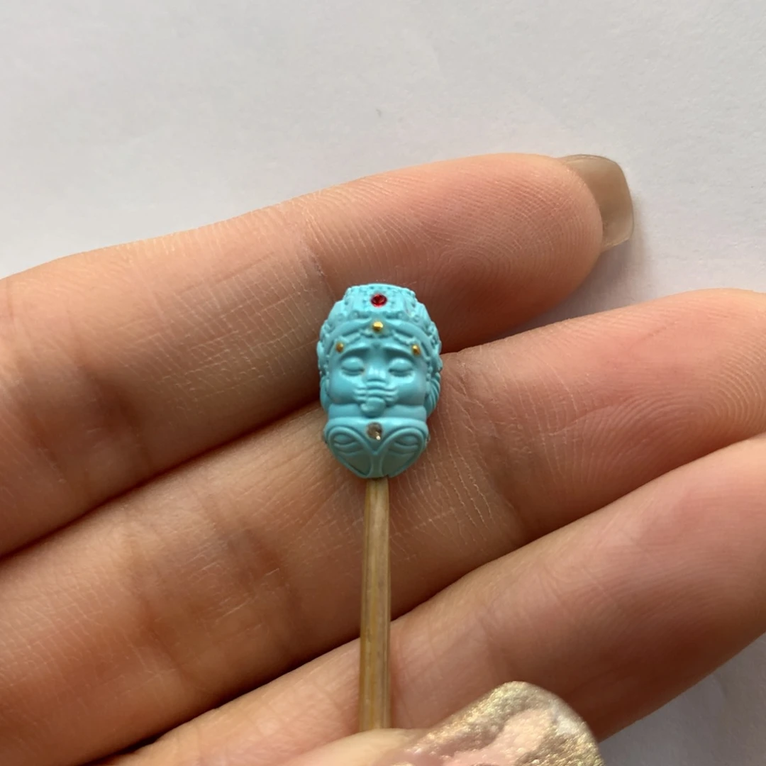 绿松石配饰未镶嵌