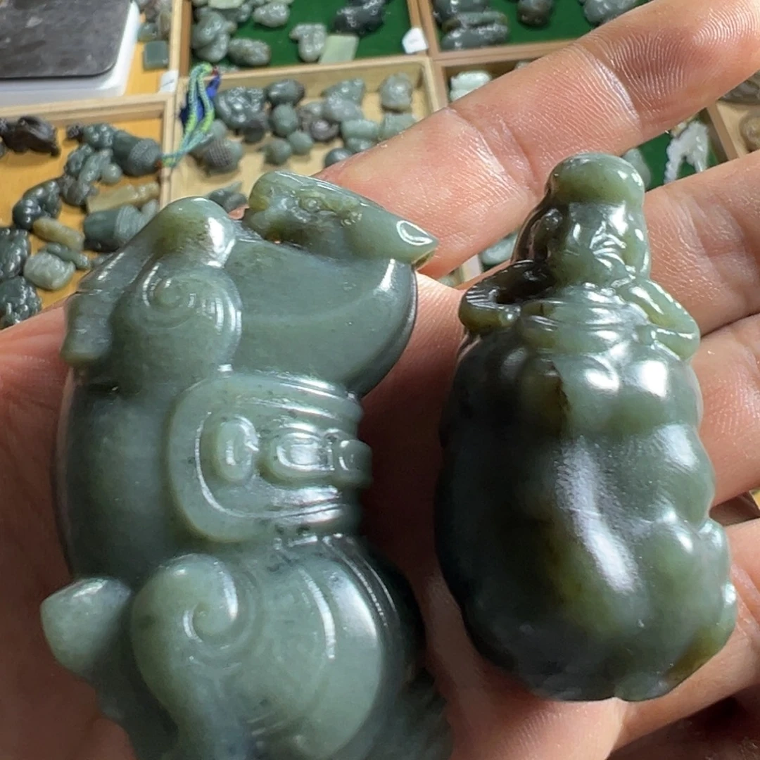 和田玉（糖玉）未镶嵌颈饰