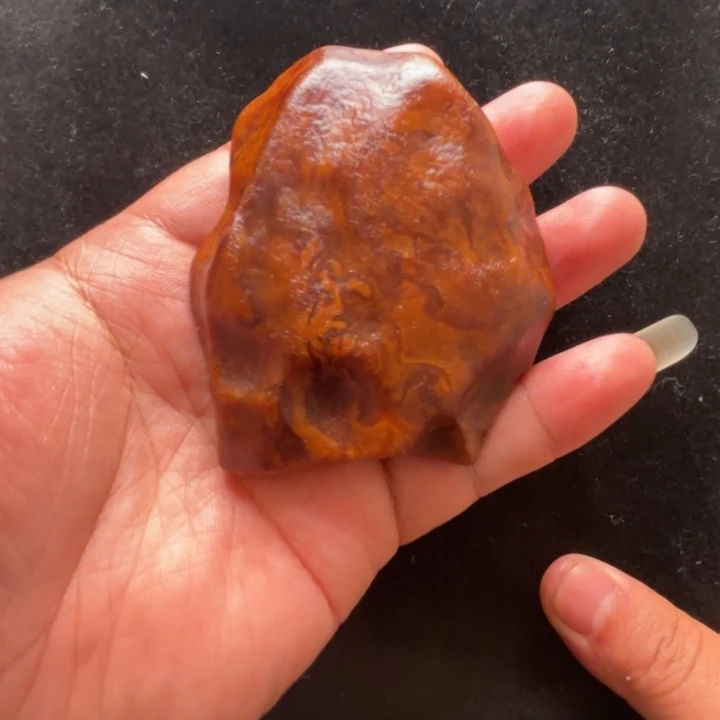 蜜蜡未镶嵌珠宝奇石