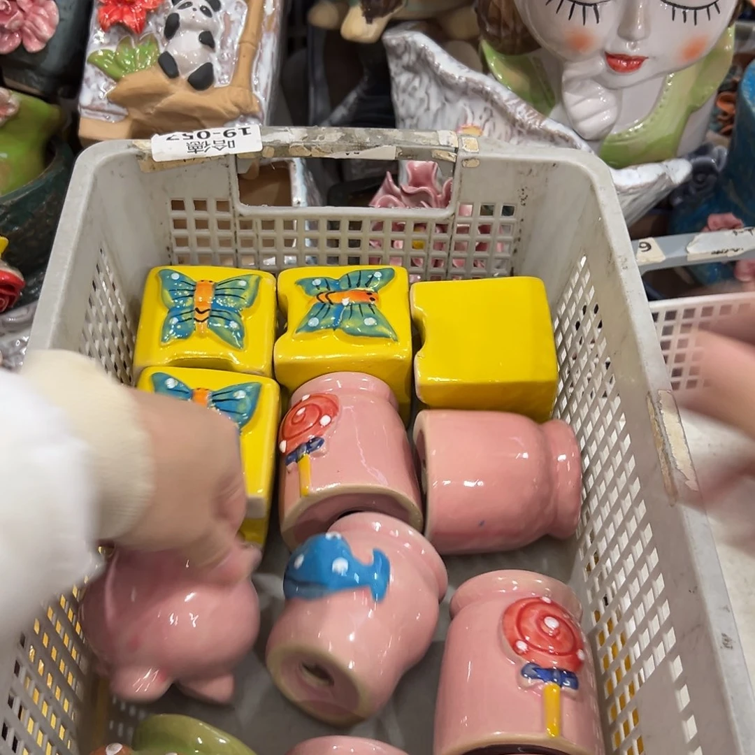 瑕疵2709 花盆拍满20元发货，退款拉黑