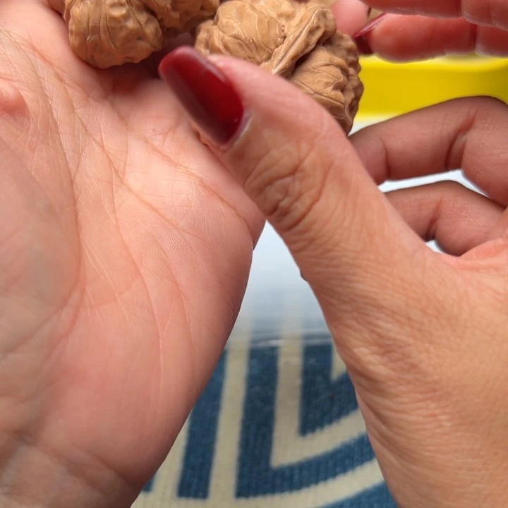 吊坠桃核文玩蛤蟆坦克