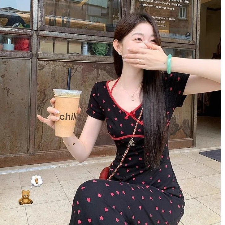 EIA一尧【仲夏甜心】韩系碎花连衣裙女夏设计感显瘦v领短袖裙子