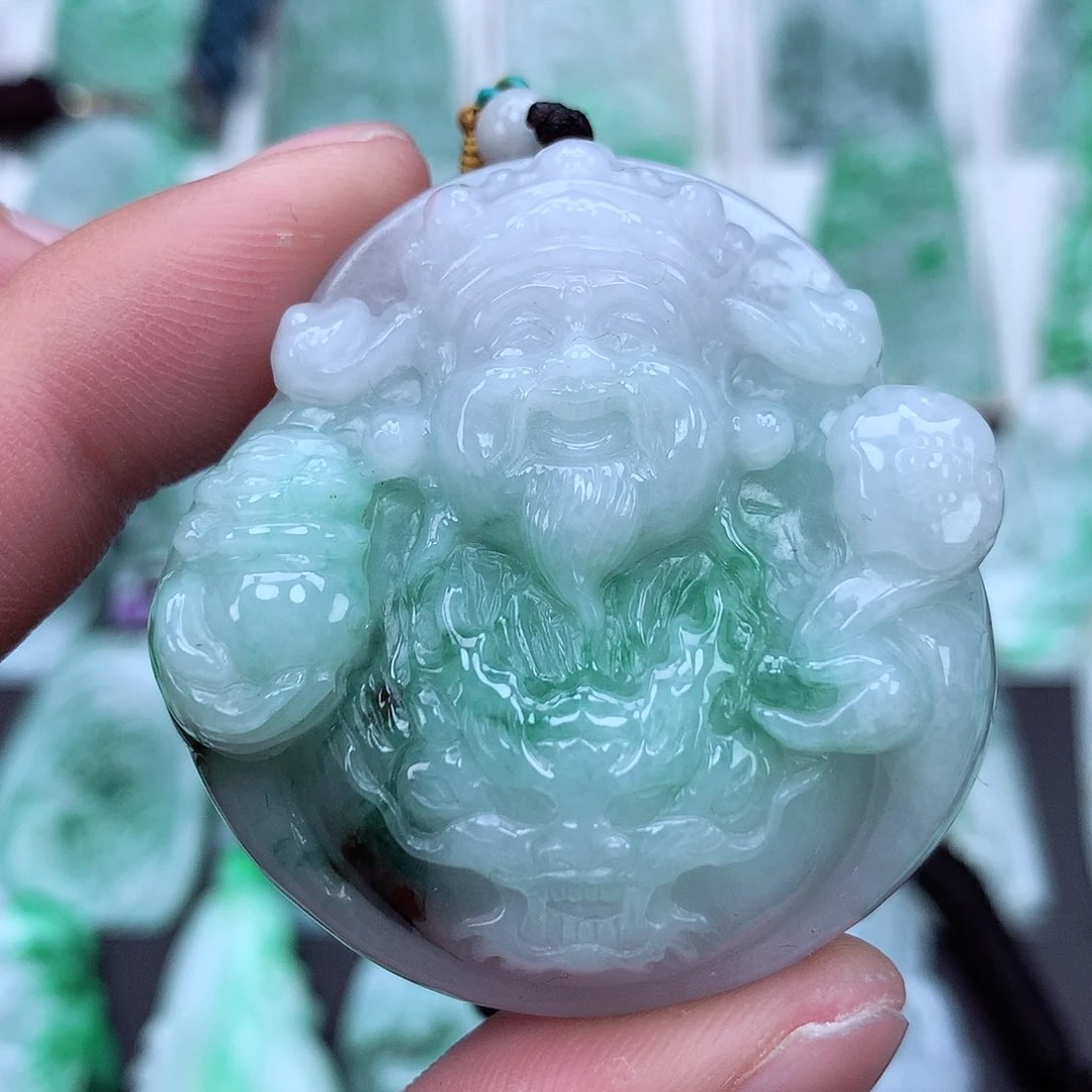 翡翠颈饰未镶嵌翡翠吊坠