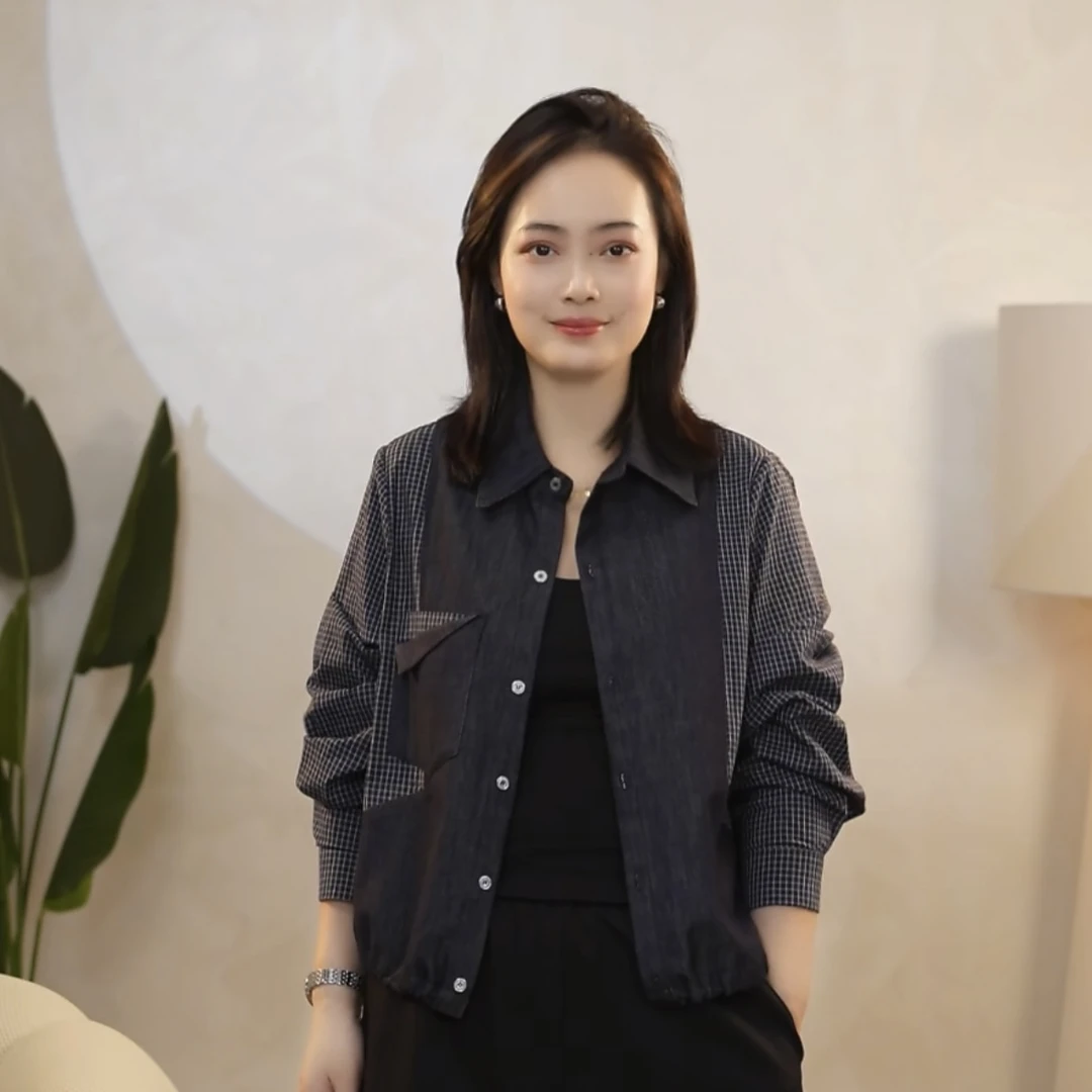 【曼姐女装】2025秋季上衣休闲拼接翻领衬衫长袖休闲风短款牛仔2688