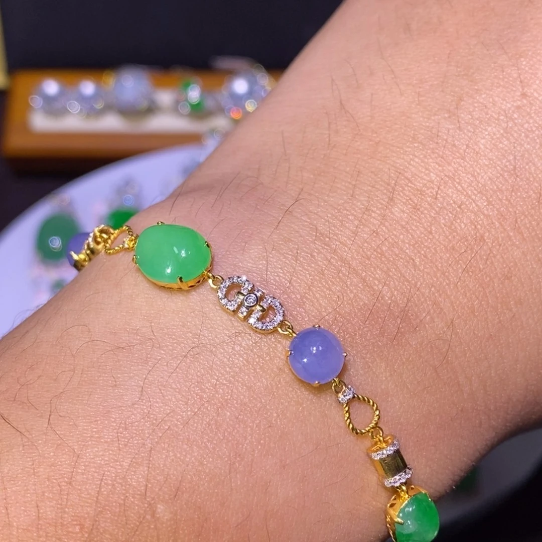 【闪购商品】颈饰18K金镶嵌翡翠