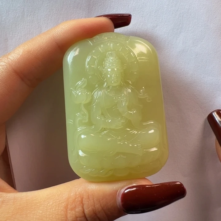 颈饰未镶嵌和田玉（黄玉）