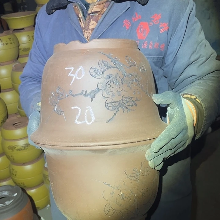 紫砂花盆紫砂花盆和小