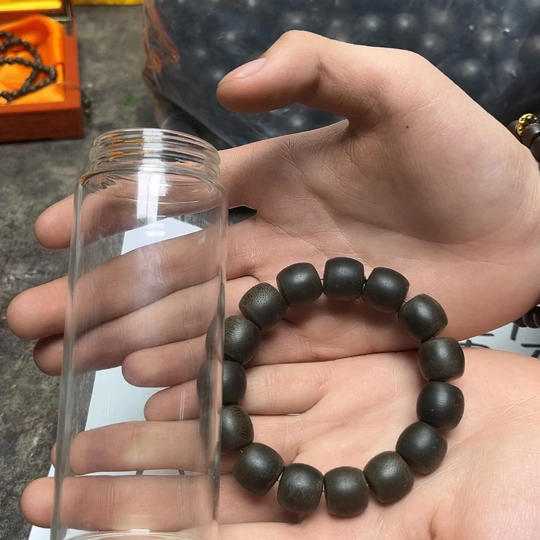 大叶紫檀（黑酸枝木类）