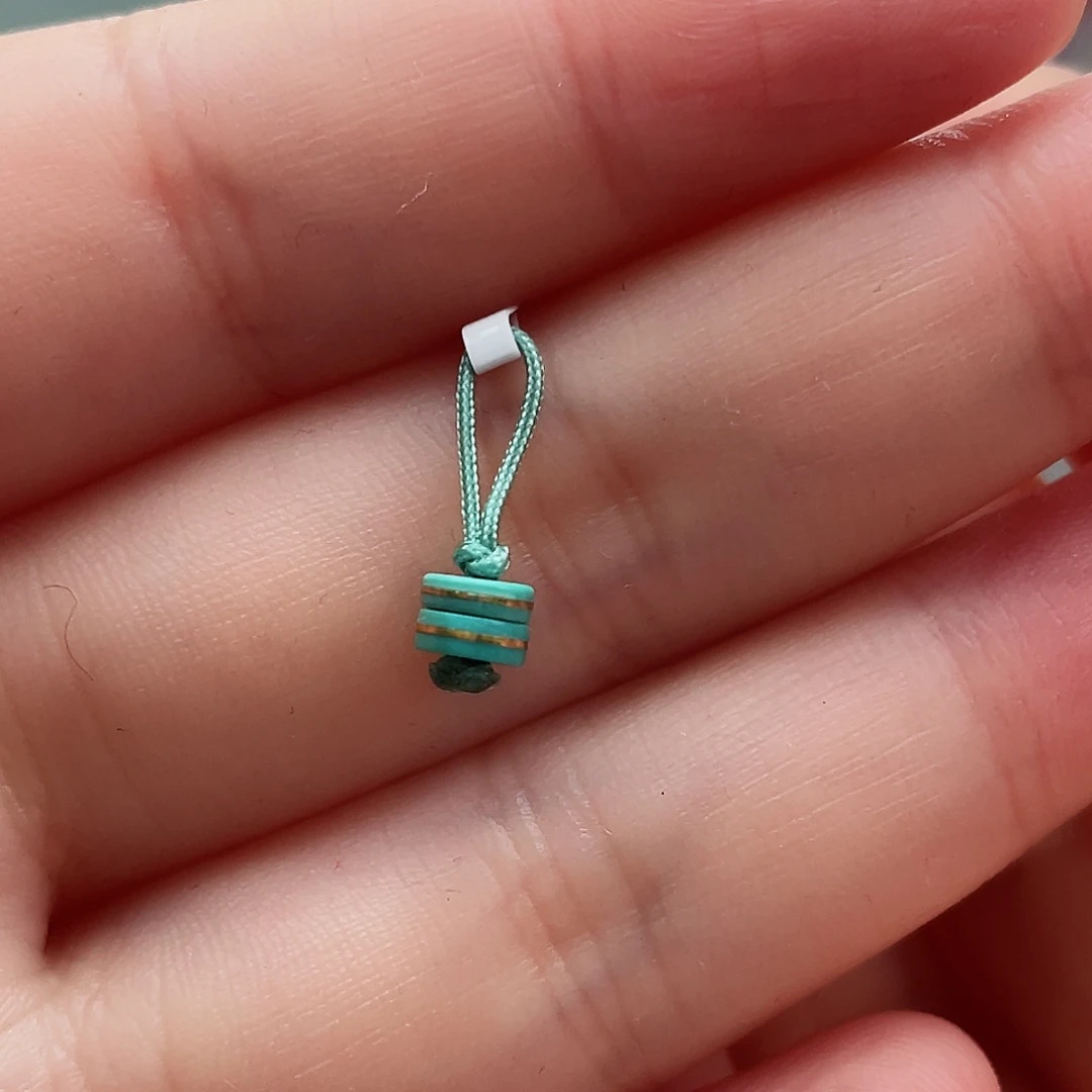 绿松石颈饰未镶嵌