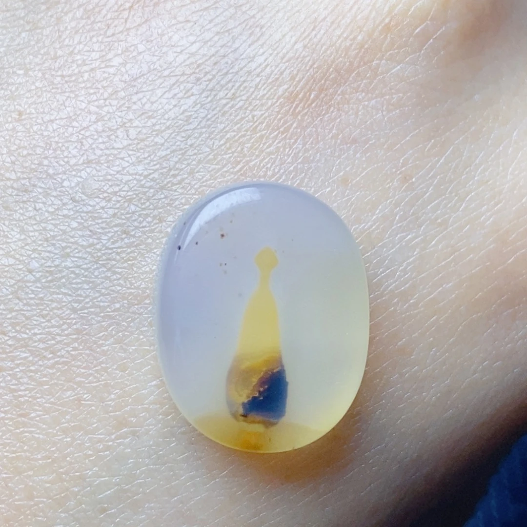 玛瑙/玉髓未镶嵌珠宝奇石