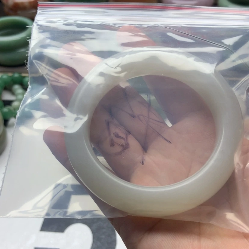 【闪购商品】石英质玉手镯合金燕****）
