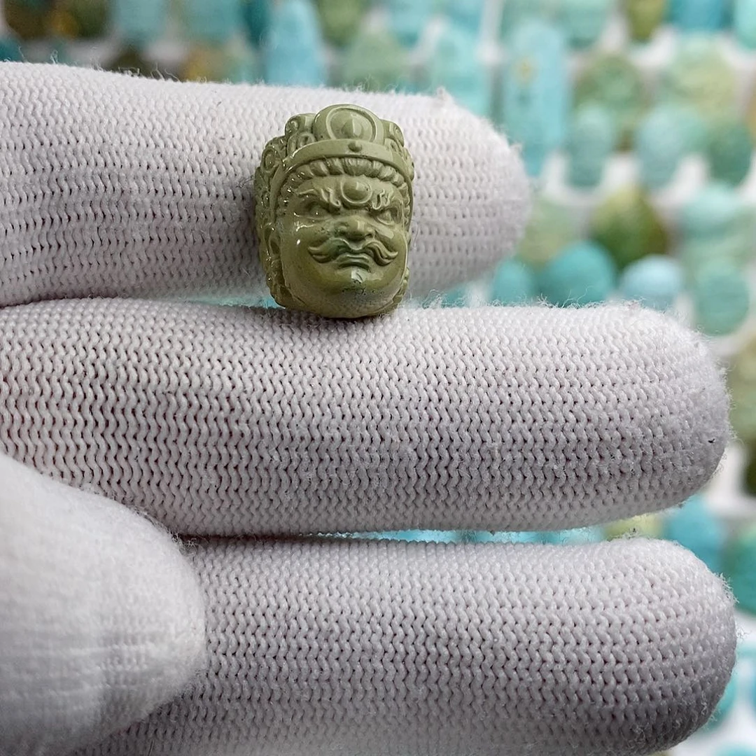 绿松石绿松石未镶嵌