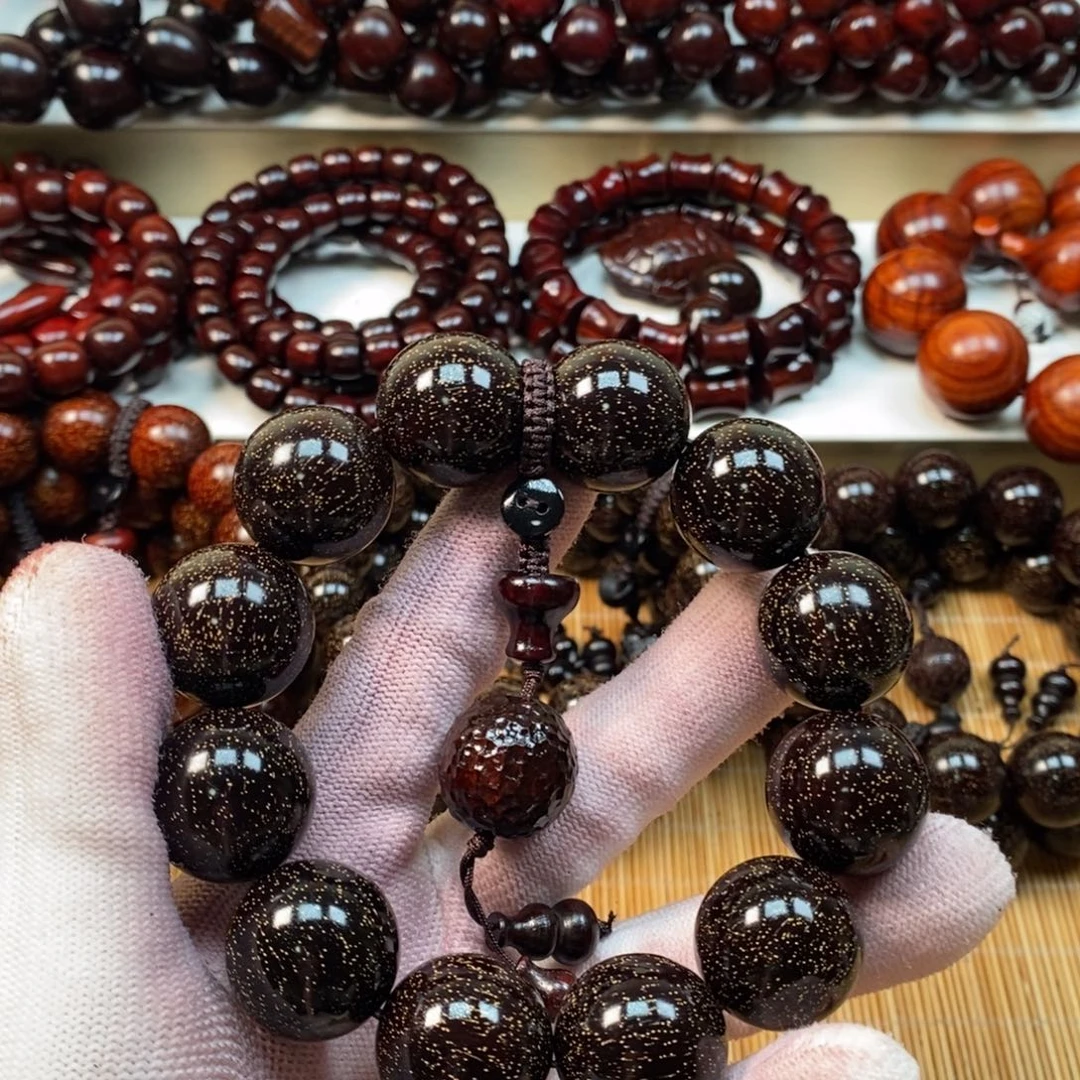 伦***仔檀香紫檀（小叶紫檀）2.0