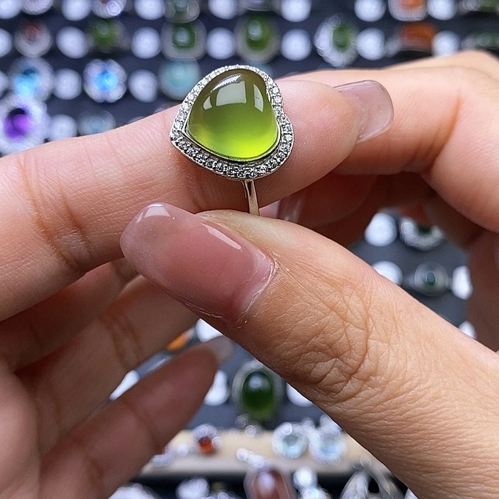岫玉戒指银S925镶嵌?*宝