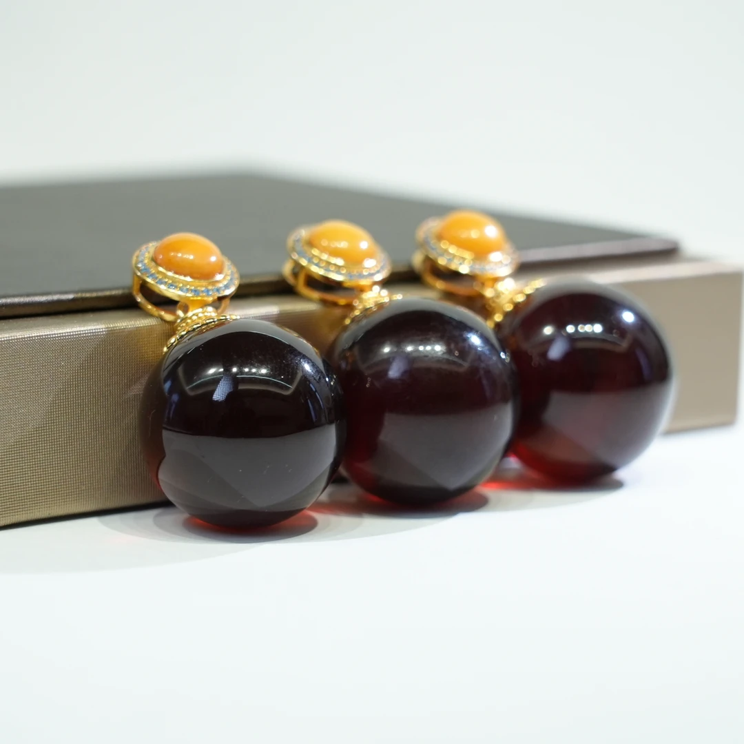 血珀吊坠 20mm左右 0611【多样性发货发一件】