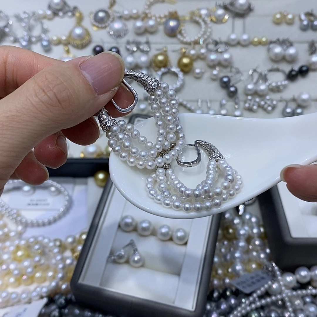 银S925镶嵌淡水珍珠耳饰