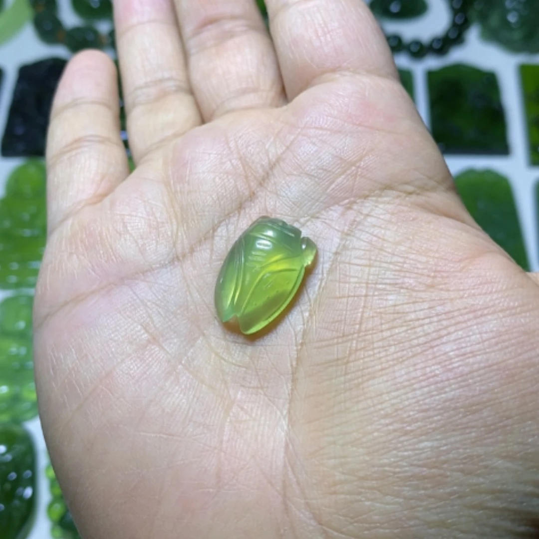 【闪购商品】未镶嵌蛇纹石玉颈饰