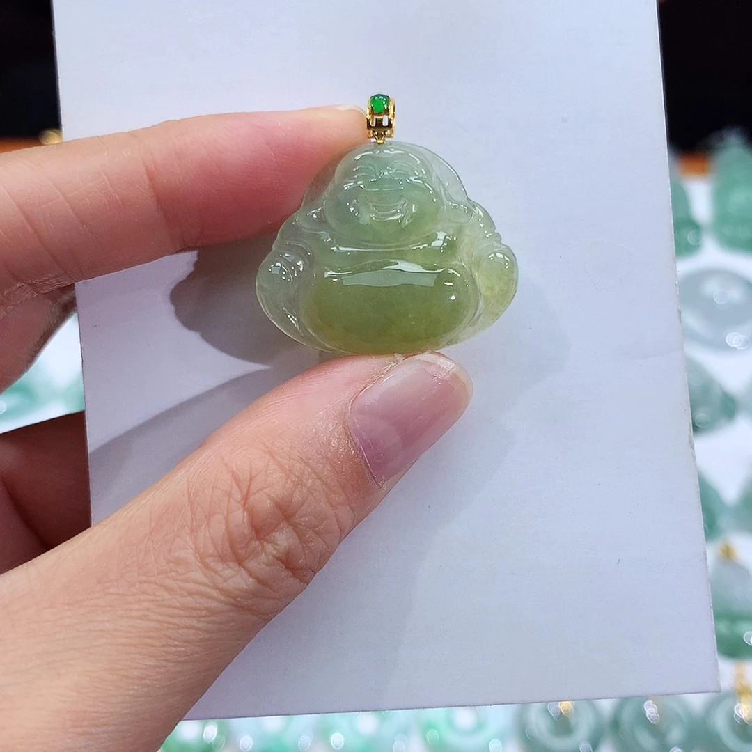 翡翠18K金镶嵌颈饰翡翠吊坠