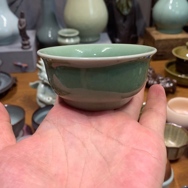 龙泉青瓷梅子青主人杯