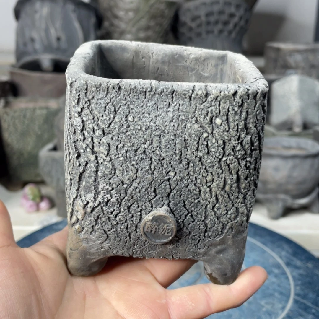 红陶一个人的时候就会想很多