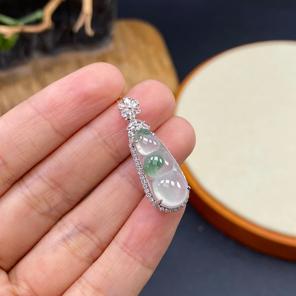 如意宝珠宝 18K镶嵌翡翠飘花豆子吊坠天然玉石翡翠A货正品DP15