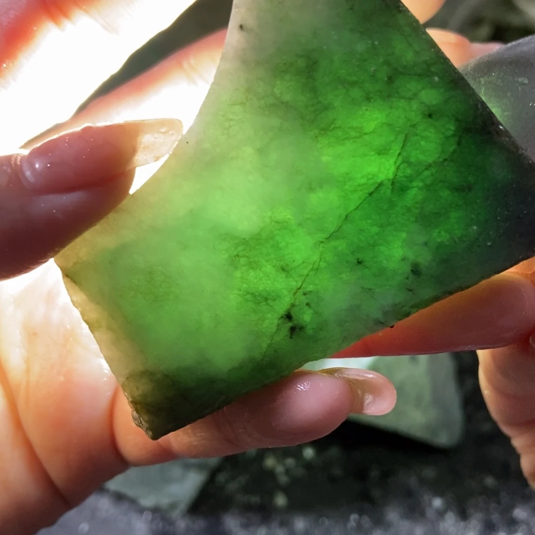 翡翠未镶嵌挂件天然翡翠