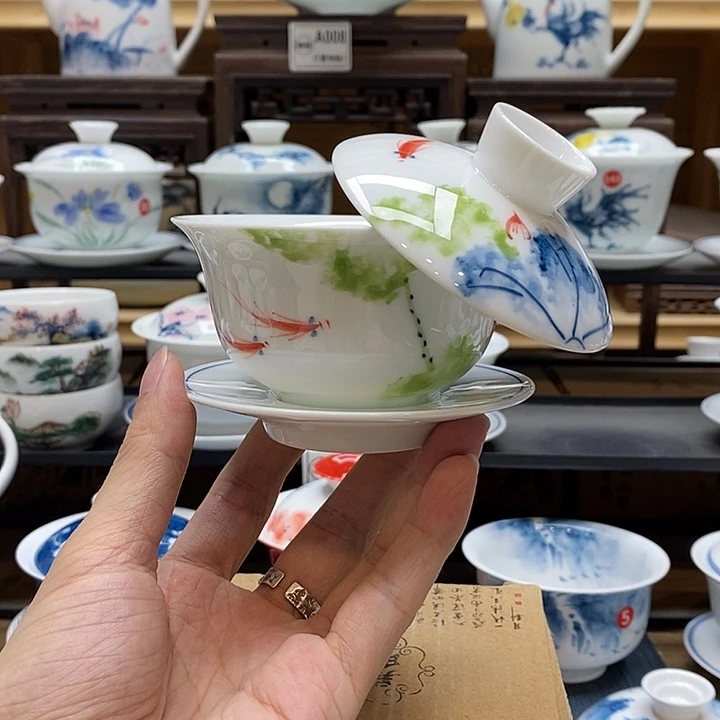 手绘五彩荷花盖碗150cc釉下彩微瑕福利款