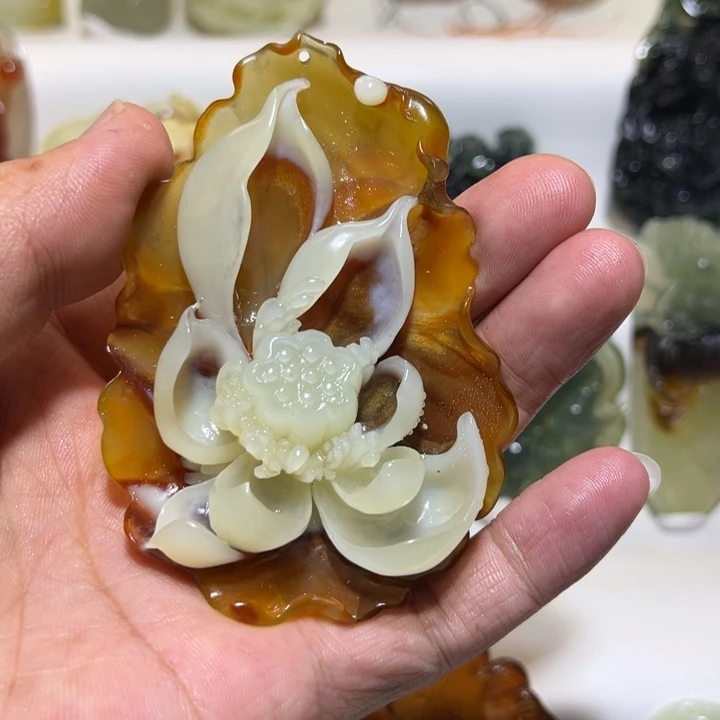 岫玉未镶嵌吊坠(赠链)