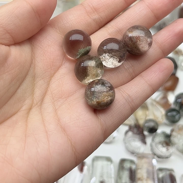 巴***月未镶嵌吊坠(赠链)水晶