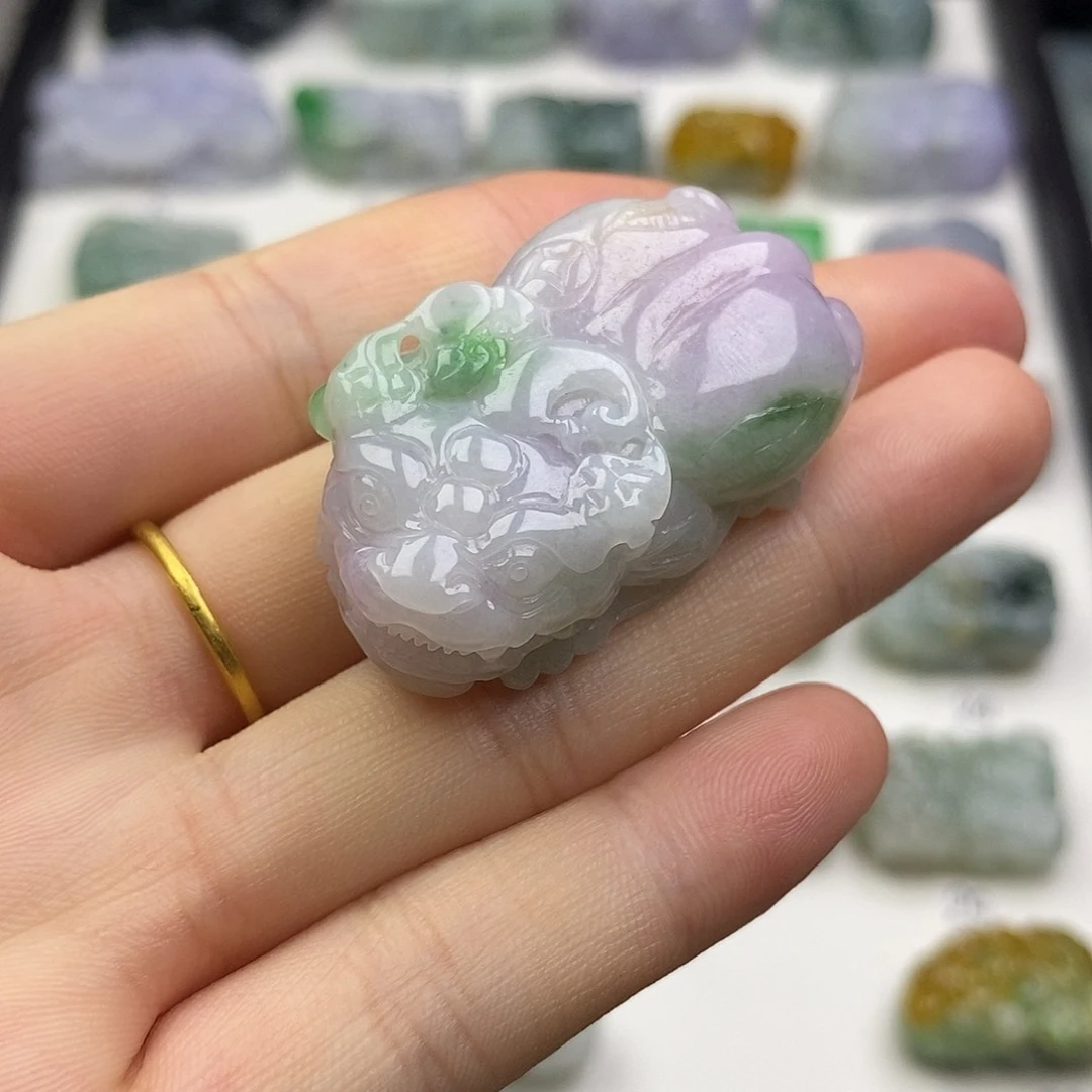 翡翠未镶嵌颈饰天然缅甸翡翠貔貅吊坠