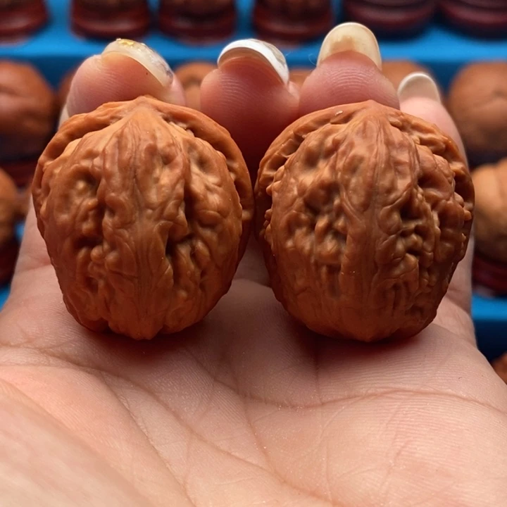 核桃精品文玩核桃手捻花岗石