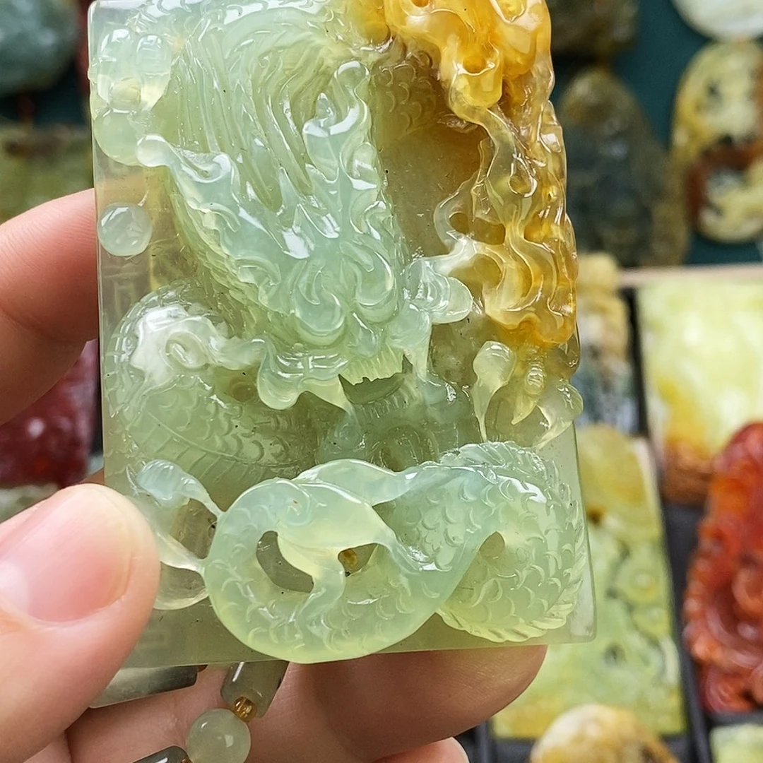 蛇纹石玉未镶嵌颈饰特价龙