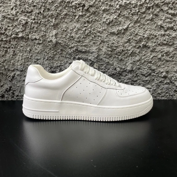 秋季男士冲孔透气洞洞鞋专业防滑软底软面开车户外小白鞋