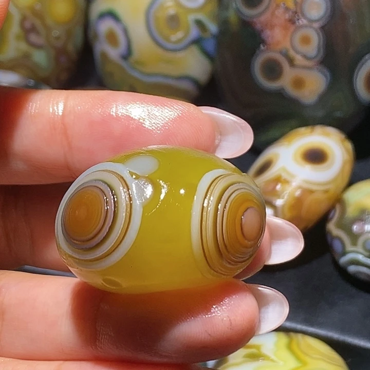 玛瑙/玉髓未镶嵌珠宝奇石117