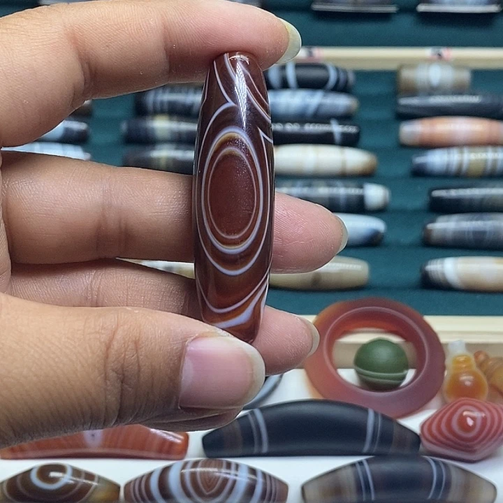 泰***森玛瑙/玉髓未镶嵌颈饰