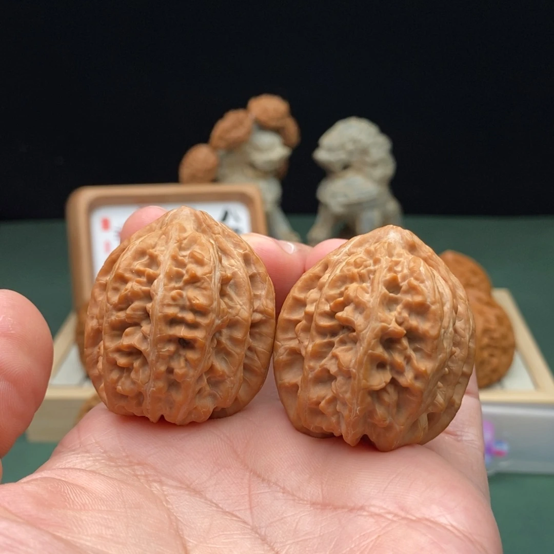 文玩核桃把件38尺三羊谷火山小粗筋