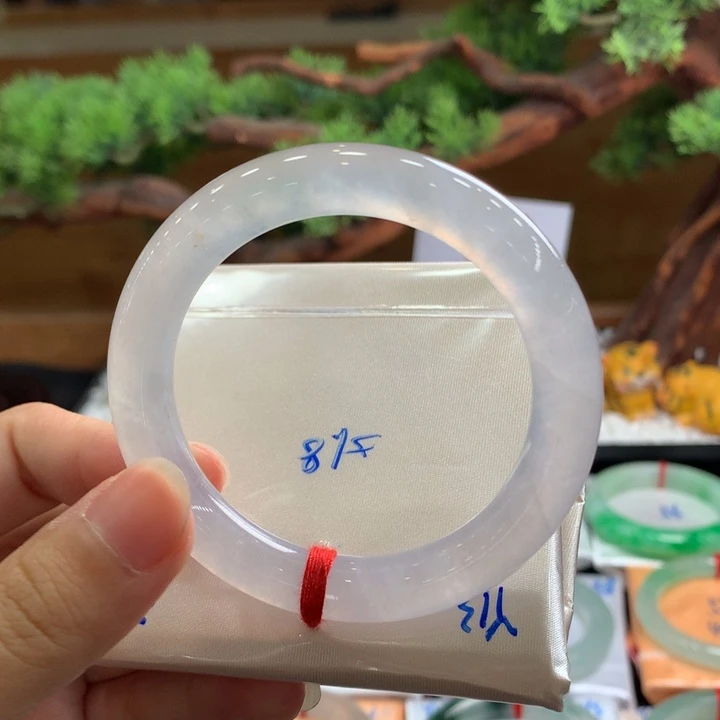 翡翠手镯未镶嵌51.8圆条