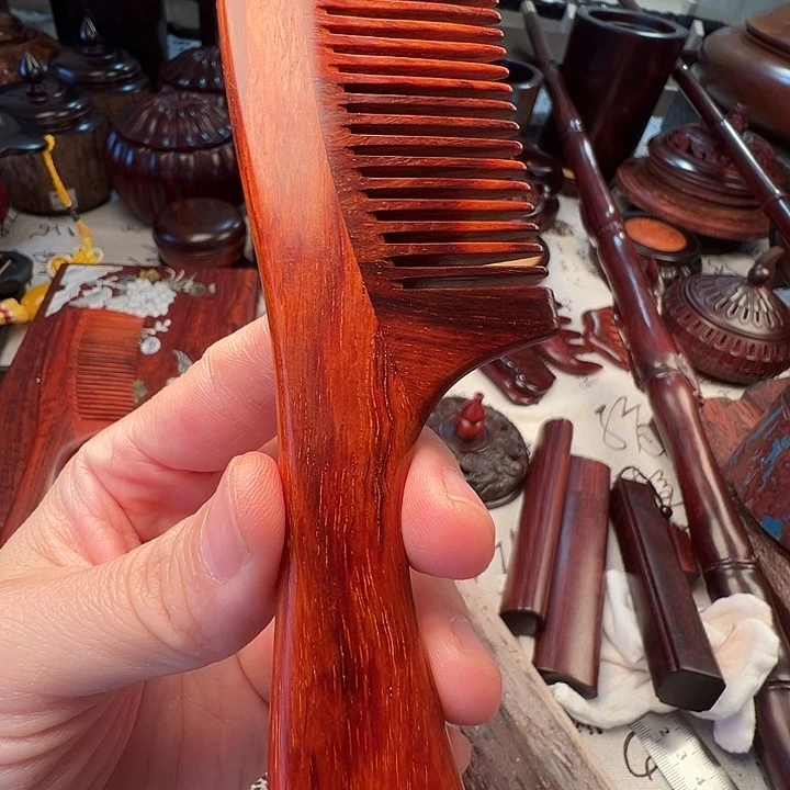 友***厂小叶紫檀木梳头梳