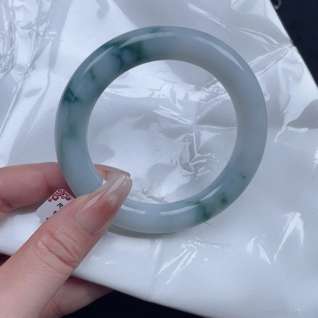 翡翠未镶嵌手镯041