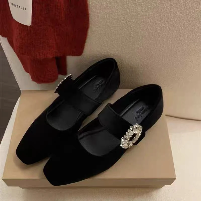 366-1单鞋水钻配裙子时尚新款春季小跟粗跟绒面羊猄一字扣圆头A11