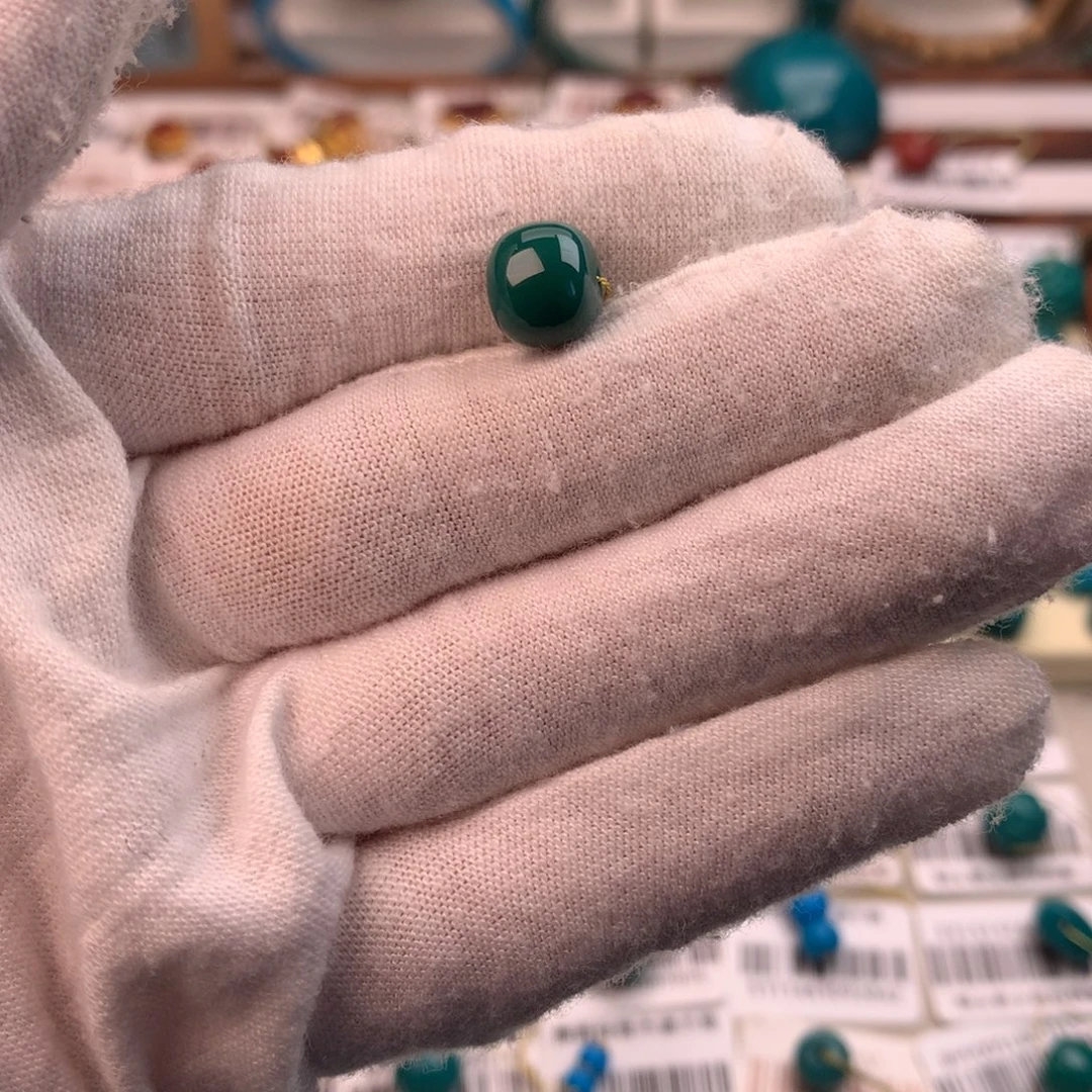 绿松石未镶嵌配饰凡