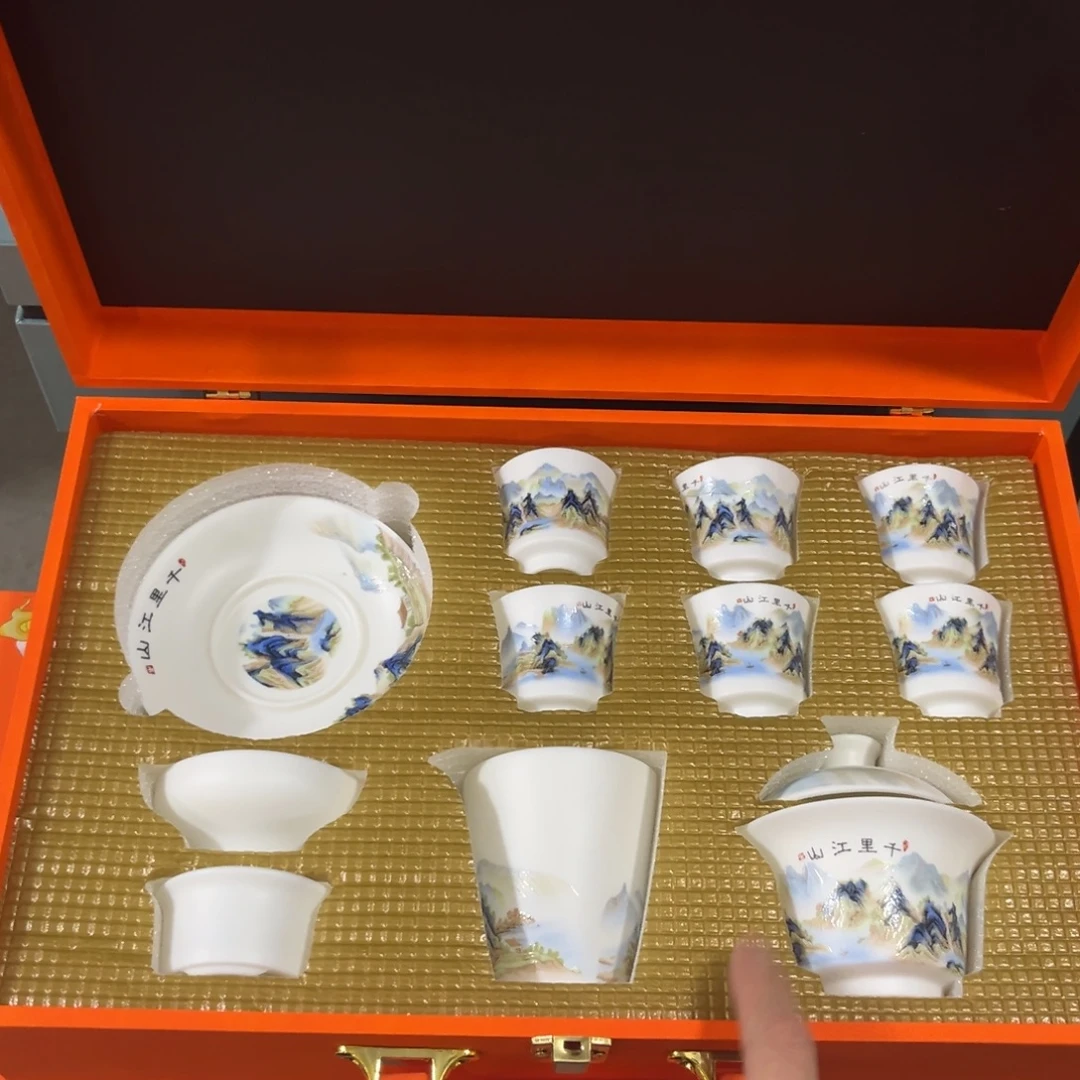 陶瓷艺术的发展和艺术的