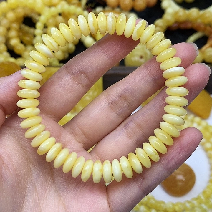 蜜蜡未镶嵌珠宝奇石