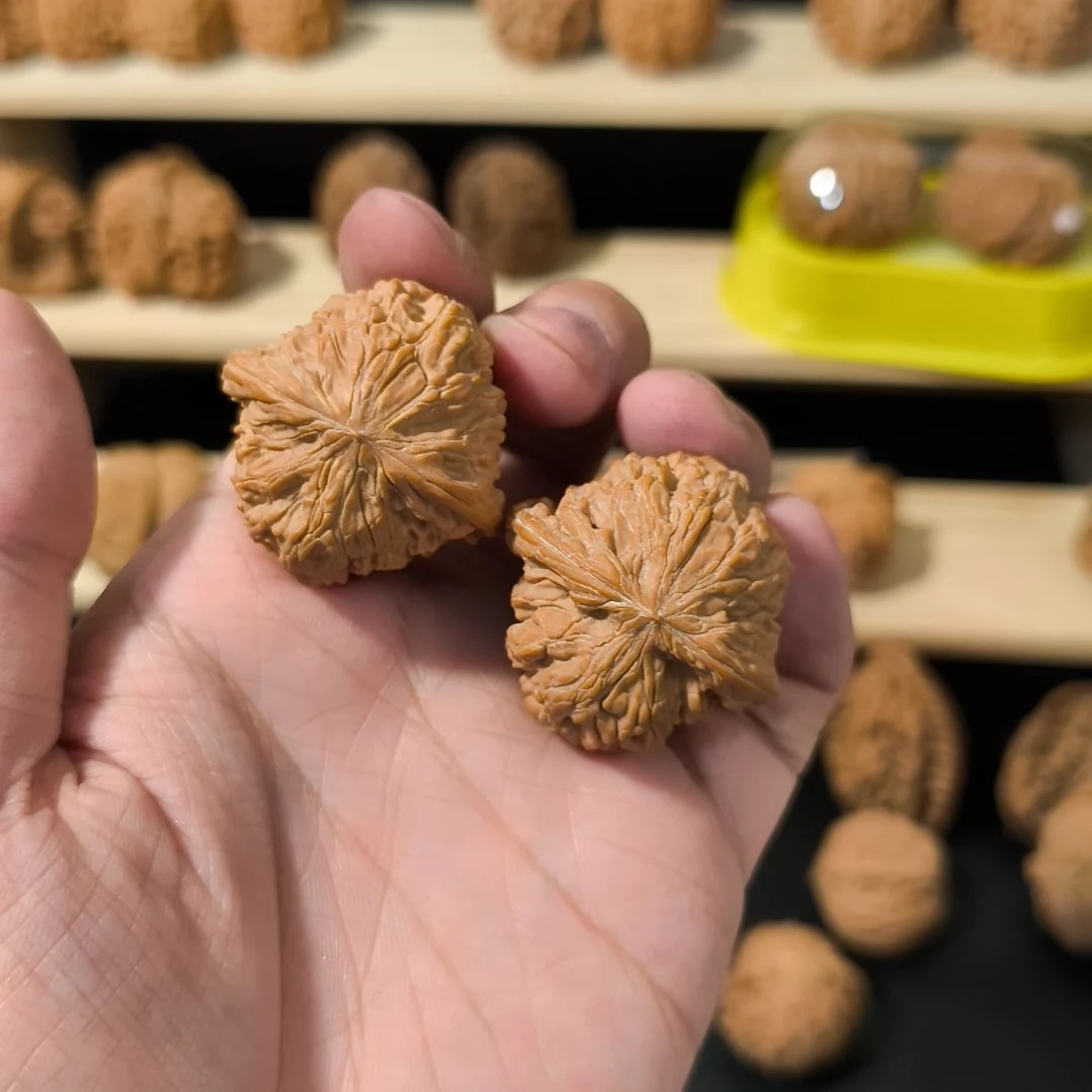 吊坠文玩核桃磨盘有黄36+