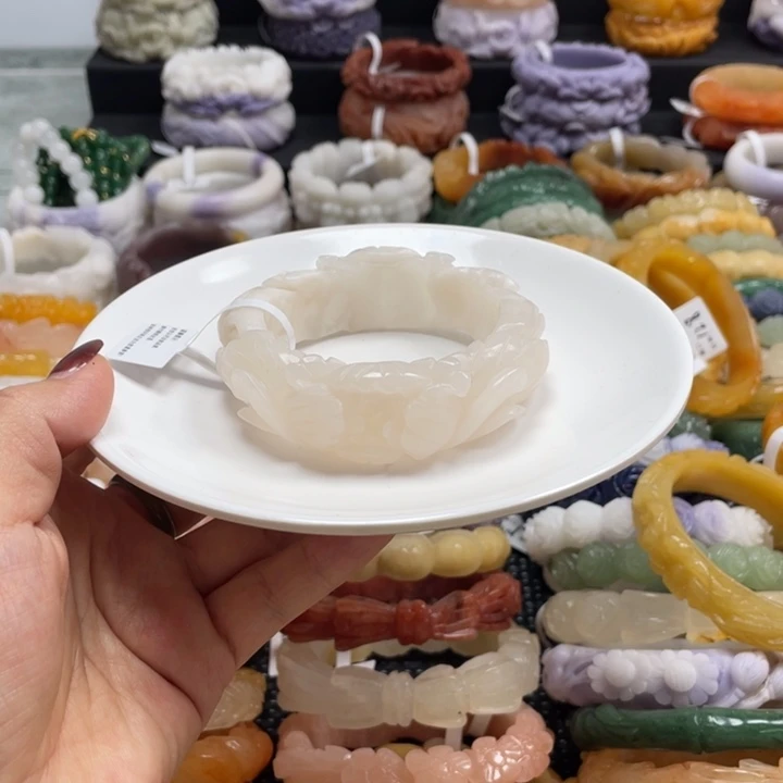 石英质玉未镶嵌手镯