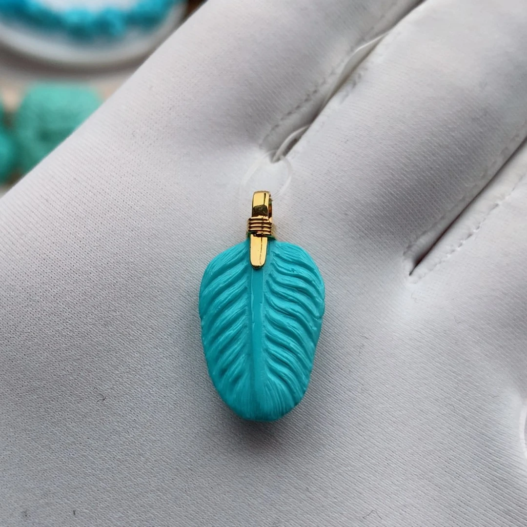 绿松石珠宝奇石18K金镶嵌