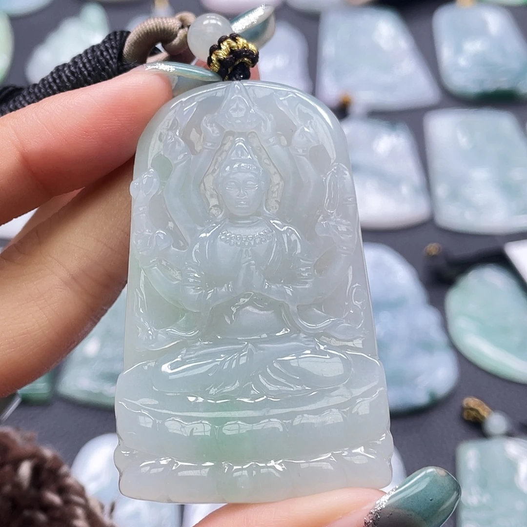 翡翠未镶嵌颈饰千手