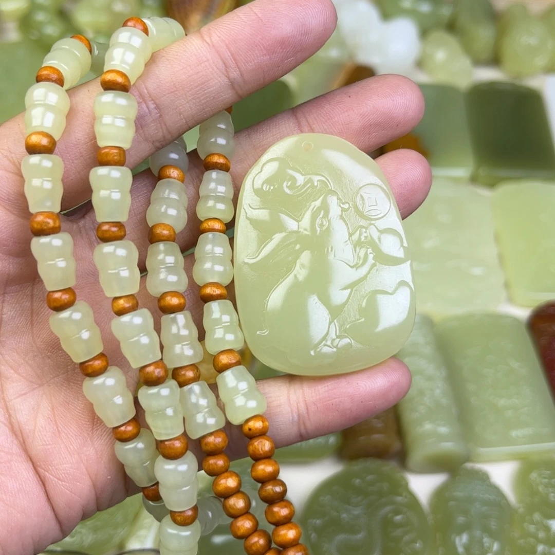 新疆昆仑山料兔子