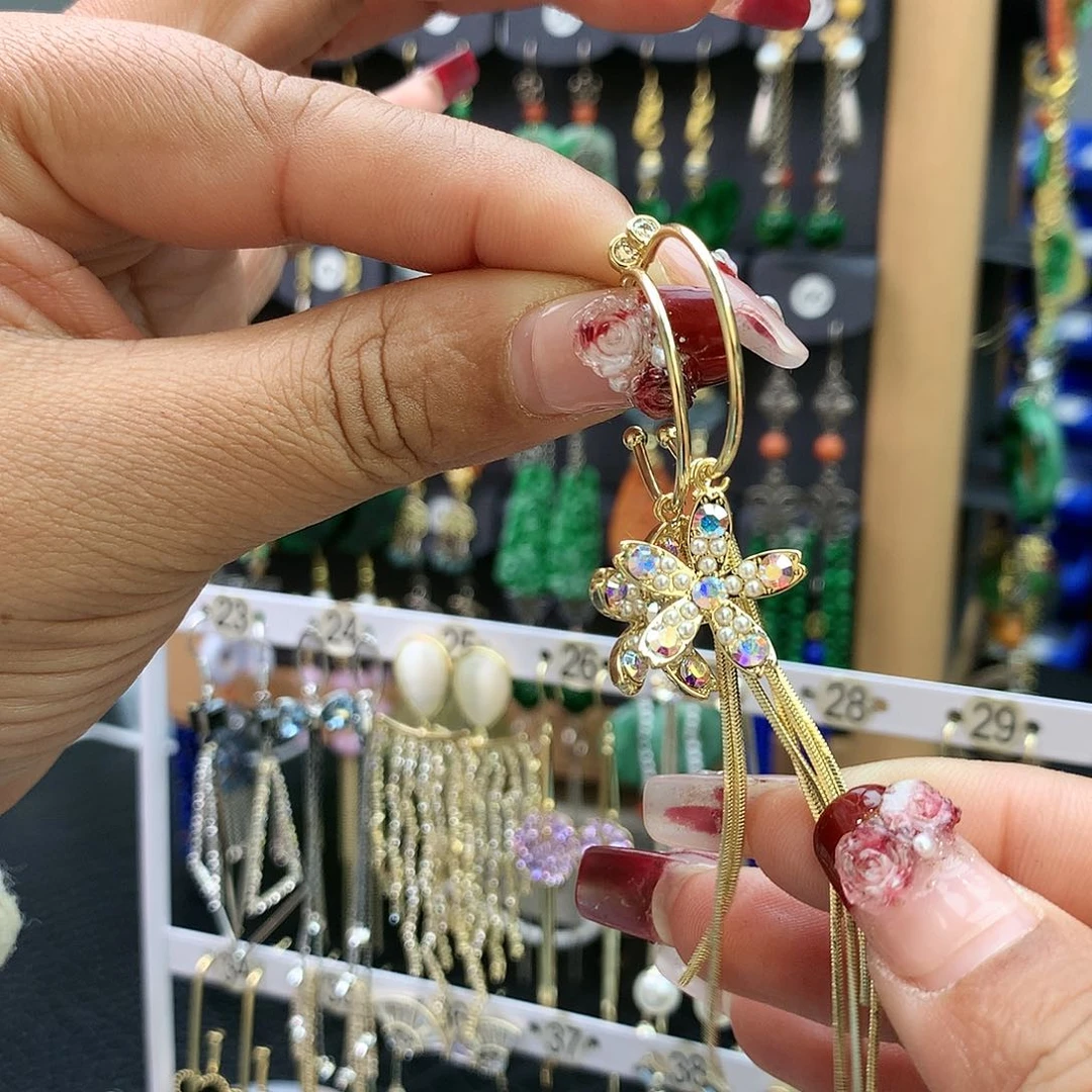 【闪购商品】水晶耳饰未镶嵌夏**炎耳坠